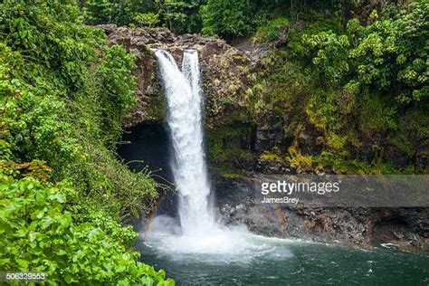 Rainbow Falls Hawaii Photos And Premium High Res Pictures Getty Images