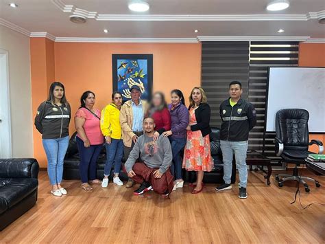 Policía Ecuador On Twitter Sana Y Salva 🙌 La Efectiva Labor Policial Permitió Localizar En