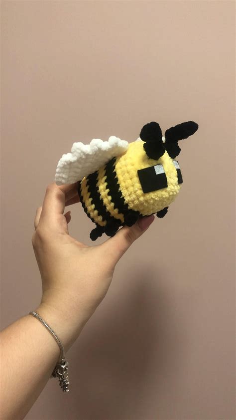 Minecraft Bee Crochet