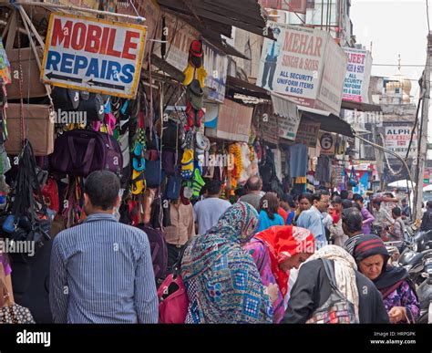 Bustling City India Hi Res Stock Photography And Images Alamy