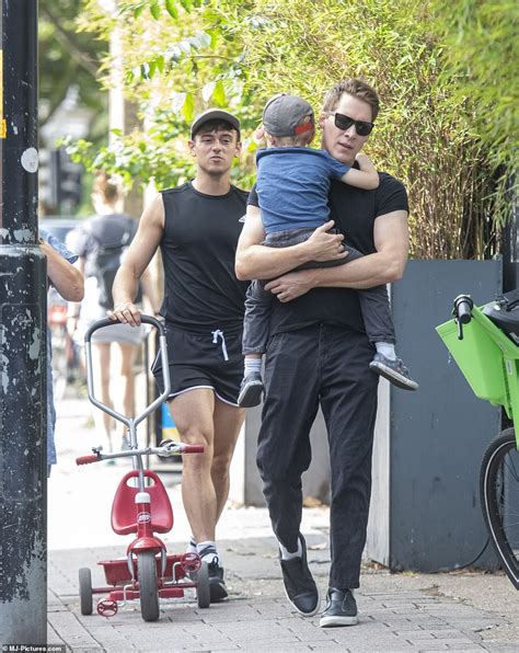 tom daley s husband dustin lance black cradles their son robbie after calling police on woman