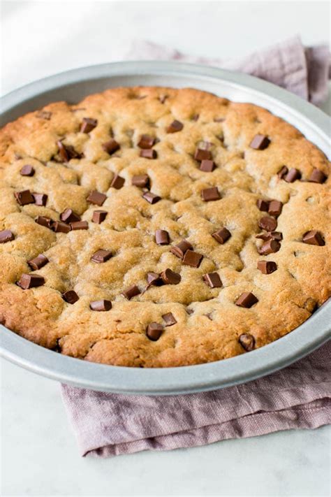 Rate this recipe this quick, easy, and delicious oatmeal chocolate chip cake! Ultimate Chocolate Chip Cookie Cake (Video) - Pretty. Simple. Sweet.