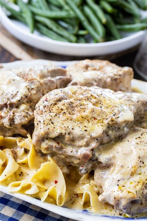 Ten minutes is all you need to prep these slow cooker pork chops. Slow Cooker Creamy Ranch Pork Chops - HHfood | Recipes ...