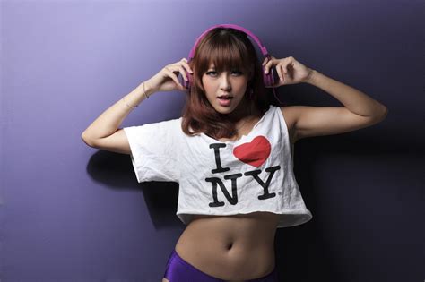 Wallpaper Wanita Cosplay Model Buka Mulut Asia Fotografi Penyanyi Mode Headphone
