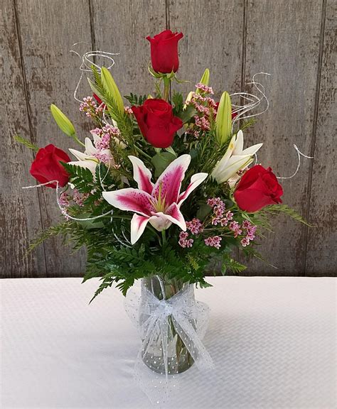 Roses And Lilies Wys Floral Halls Floral