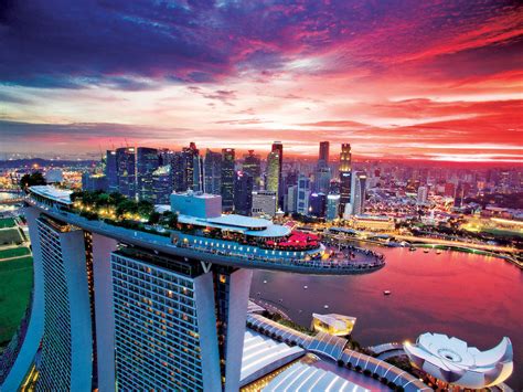 A rooftop bar with great views over marina bay. 8 Famous Rooftop Bars in Singapore - Best Skybar