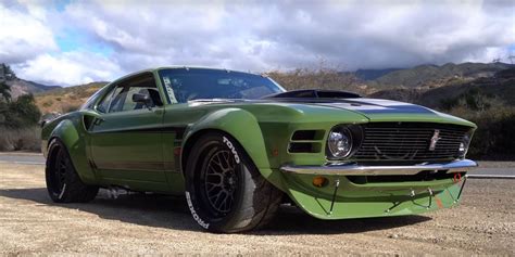 Este Mustang Boss 427 Es Todo Un Monstruo Verde