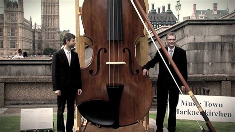 Guinness World Records Worlds Largest Violin Vlrengbr