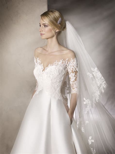 Compra l'abite per la abiti da cerimonia mamma della sposa con linea a trapezio, in stile impero o qualsiasi stile che desideri, garanzia di qualità 100%. abito da sposa ampio pronovias