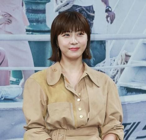 Discover the best korean cooking, food & wine in best sellers. Hospital Ship star Ha Ji Won may play the lead in upcoming ...