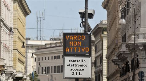 Ztl Roma Le Zone A Traffico Limitato E Gli Orari Dei Varchi Notizie