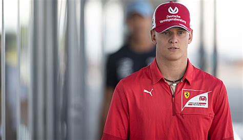 Mick schumacher scheint direkt angekommen in der königsklasse. Formel 2: Schumacher wird Achter in Ungarn - und holt Pole ...
