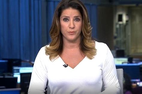 O tema do momento é televisão. Depois de 10 anos no ar, Christiane Pelajo nao retorna ...