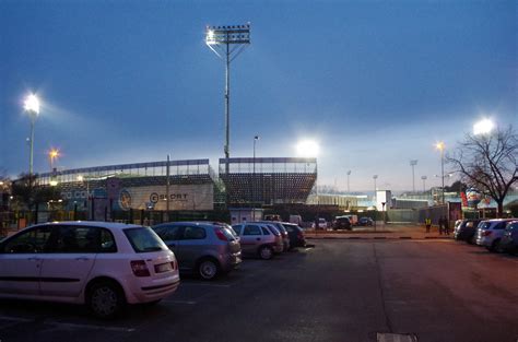 41° 5′ 5,1″ n, 16° 50′ 24,3″ o: Stadio Silvio Piola, Novara - StadiumDB.com