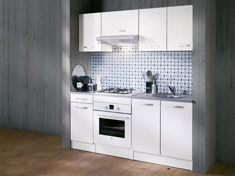 Conforama propose des ilots de cuisine capables de s'intégrer même dans des petites superficies et qui s'accordent avec différentes lignes de mobilier. 169€ Cuisine SPOON BLANC | Meuble haut cuisine ...