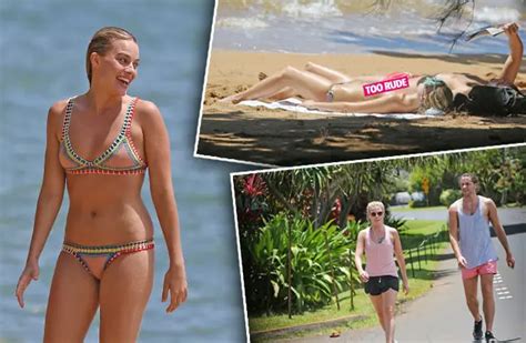 Margot Robbie Goes Totally Topless For S Xy Sunbathing On Vacation In