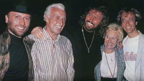 Bee Gees Barry Gibbs Mother Barbara Dies At 95 Starts At 60