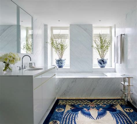 20 Stunning Bathroom Interiors