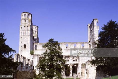Abbaye De Jumièges Photos And Premium High Res Pictures Getty Images