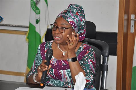 The implementation of rm1,200 minimum wage in major towns and rm1,100 per month in other areas, was defined under section 2 of the mohr said the minimum wage would be applicable to all workers in the private sector except domestic service as stipulated in the minimum wages order 2018. Nigerian govt gives update on new minimum wage - Daily ...