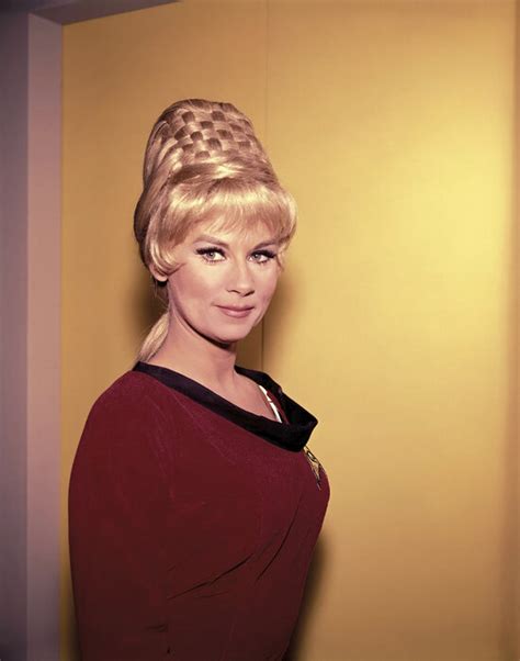 Star Trek Grace Lee Whitney Betaalbaar Fotobehang Photowall