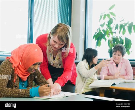 Adults Students Learning English As A Second Language Stock Photo Alamy
