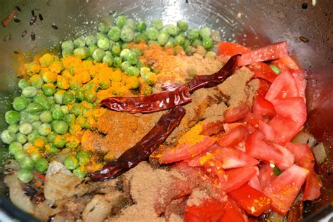 Learn andhra style chicken curry recipe with step by step photos. Nepali Tummy!!: Nepali Style Meatball Curry Recipe!!