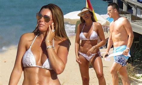 John Terrys Wife Shows Off Her Envy Inducing Physique In Tiny Bikini