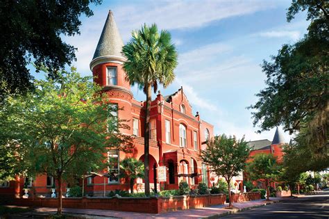 Savannah Places to Stay | Official Georgia Tourism & Travel Website