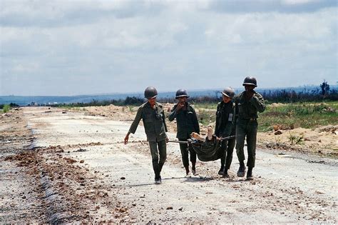 Vietnam War 1972 An LỘc Mùa Hè đỏ Lửa Photo By Bruno B Flickr