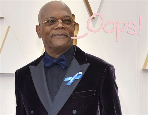 samuel l jackson caught liking super naughty videos on twitter before highlariously getting