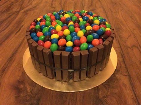 Kit Kat And Mandm Cake