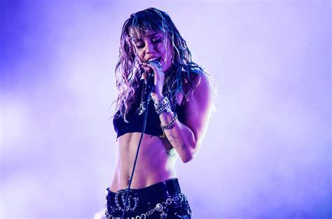 Miley Cyrus In The Studio See The Photo Billboard Billboard