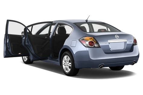 Get kbb fair purchase price, msrp, and dealer invoice price for the 2011 nissan altima hybrid sedan 4d. 2011 Nissan Altima Coupe 2.5 S - Automobile Magazine