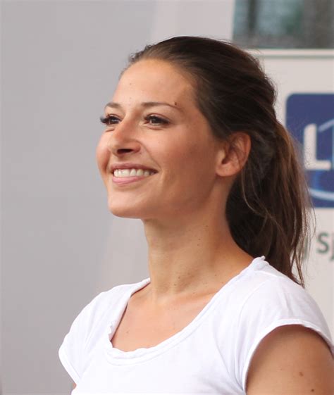 Pia merete tjelta (born 12 september 1977, in stavanger) is a norwegian actress. Pia Tjelta - Wikiwand