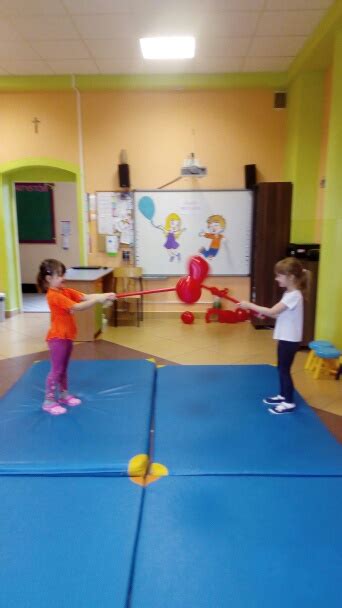 Jun 14, 2021 · trzyosobowa rodzina. Dzień przyjaźni w Oddziale Przedszkolnym przy SP3 w ...