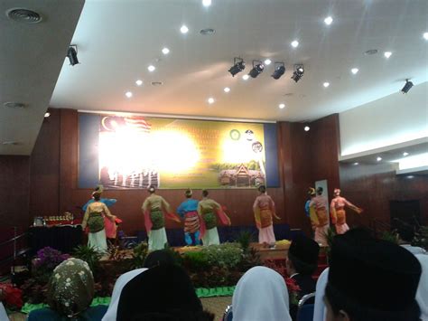 Skrip terbaik bicara berirama peringkat kebangsaan 2018 kontingen negeri melaka smk seri tanjong. Coretan Hati: Pertandingan Bicara Berirama