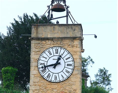 Manufacture Of Tower Clocks To Give Your Architectural Heritage An Identity