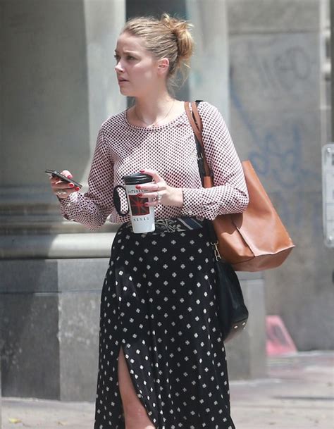 She has english, irish, scottish, german, and welsh ancestry. Exclusive... Amber Heard Meets A Friend In Downtown Los ...