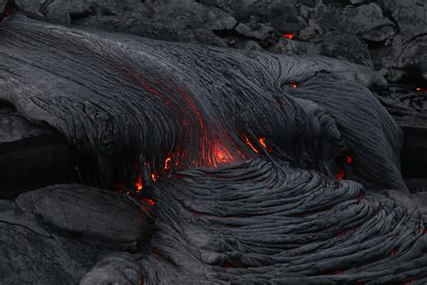 Mesmerizing Lava Images Captured In Morning Hours