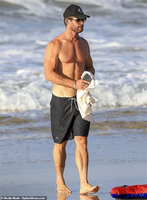 Chris Hemsworth Shows Of His Muscular Physique As He Turns Up The Heat In Australia And Goes