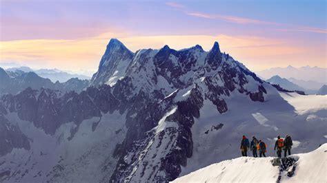 Mont Blanc plan to scare novice climbers from corridor of ...