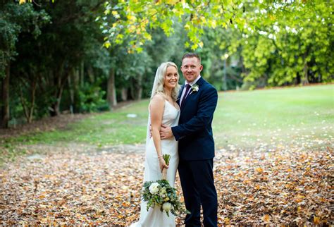 Real Wedding Hannah And Phil Danielle Leigh Photography Queensland