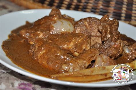 Rasa bayam yang dibalut dengan tepung beras dan maizena sangat renyah dan gurih, lho. Dapur Mamasya: Pulut Kuning mkn dgn Ayam Kerutuk