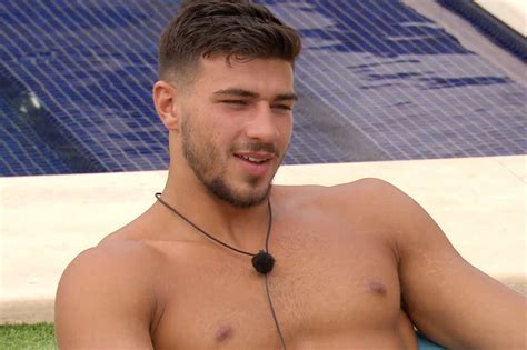 Love Island Latest Tommy And Molly Mae Say ‘i Love You And Marvin Makes A Play For Amber