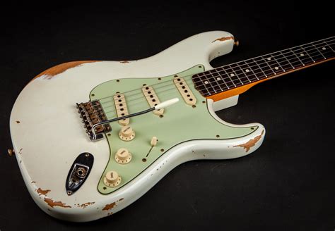 Fender Custom Shop 59 Stratocaster Heavy Relic Aged Olympic White Cz5