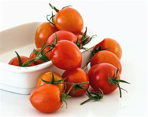 Free Picture Tomato Vegetable Produce Food Tomatoes Ripe Fresh