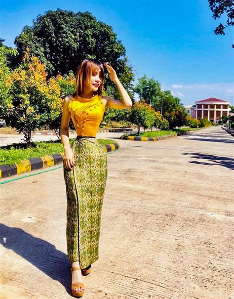 Pin By Self On Myanmar Girl Su Mo Mo Naing With Myanmar Dress Girl Fashion Women