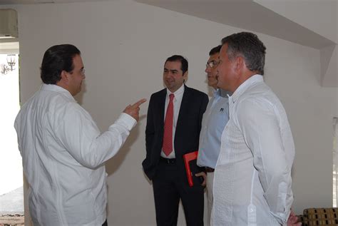 Pin en 18 07 2011 - El gobernador Javier Duarte asiste a Reunión con