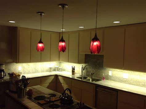The Best Red Pendant Lights For Kitchen